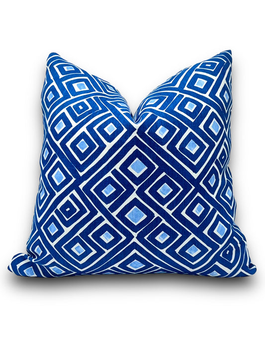 Pillow - Peter Fasano - Labyrinth - Pillow Cover