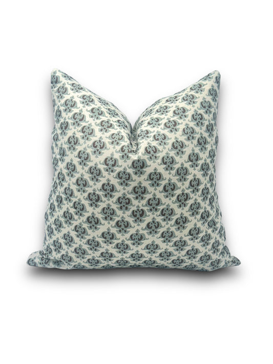 Pillow - Pintura Studio - Quatrefoil - Pillow Cover